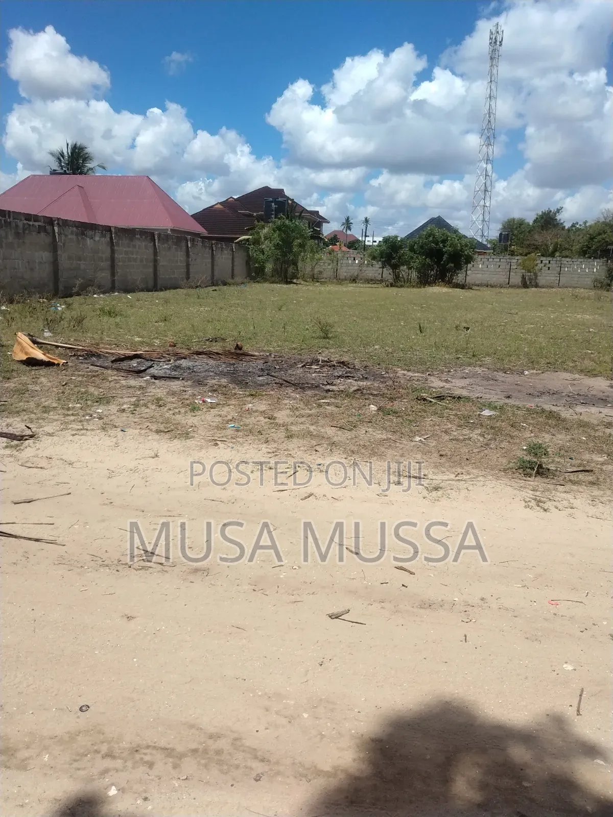 Kiwanja Kinauzwa Kijichi Miande