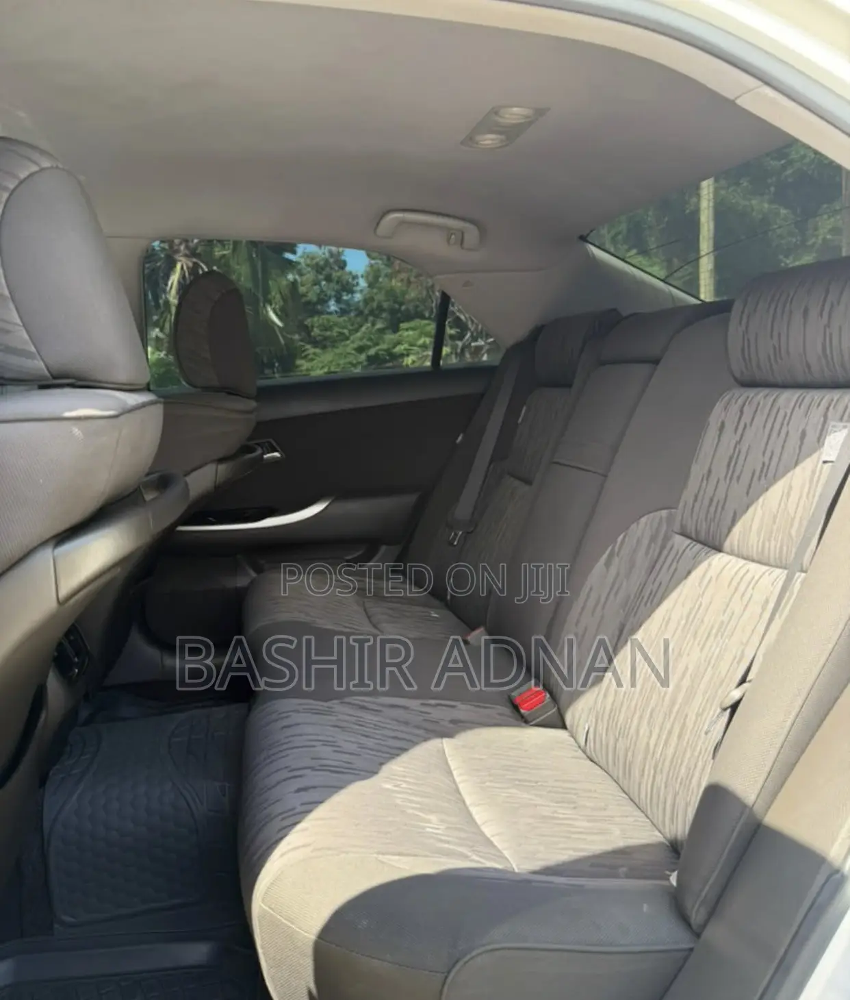 Toyota Crown 2011 White