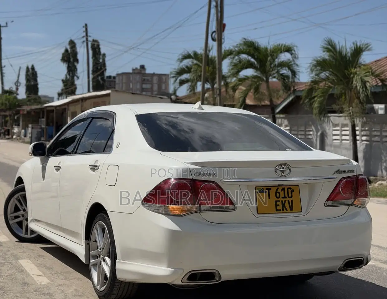 Toyota Crown 2011 White