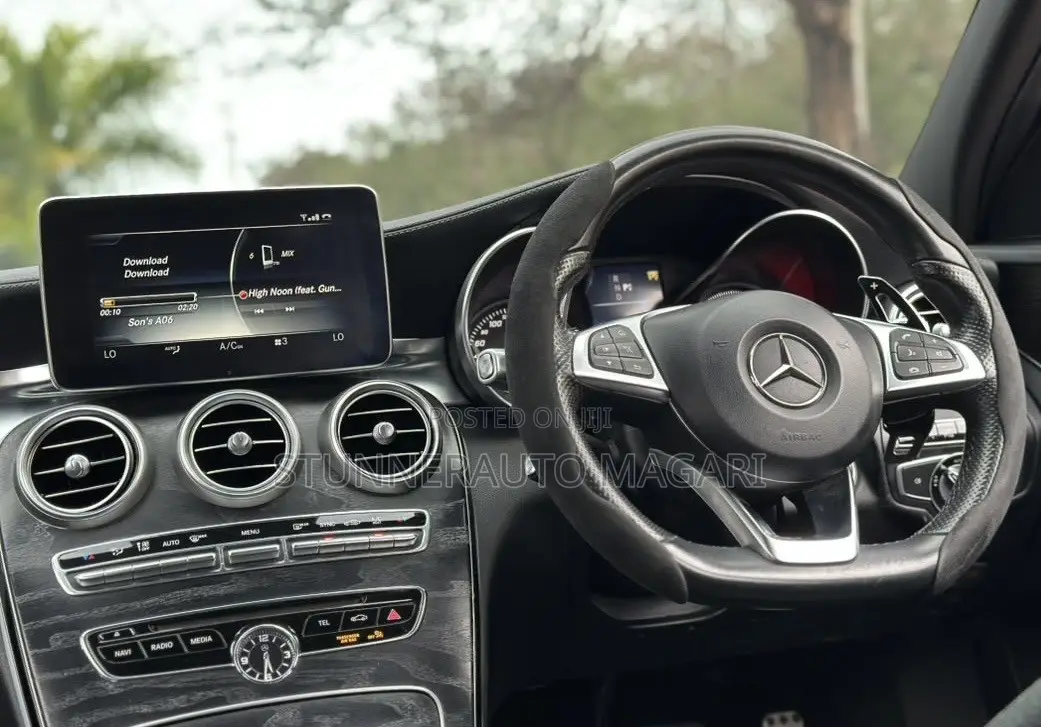 Mercedes-Benz C200 2015 Silver