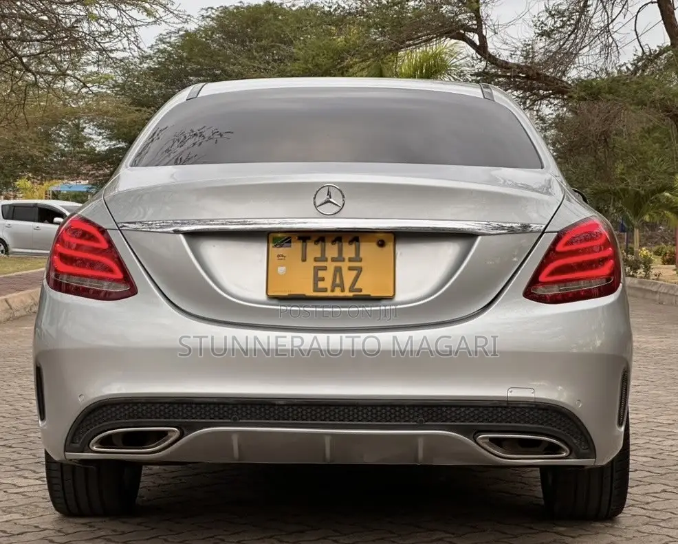 Mercedes-Benz C200 2015 Silver