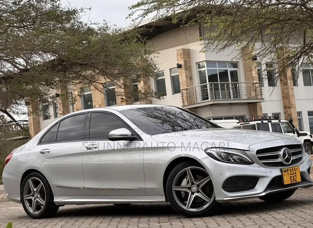 Mercedes-Benz C200 2015 Silver