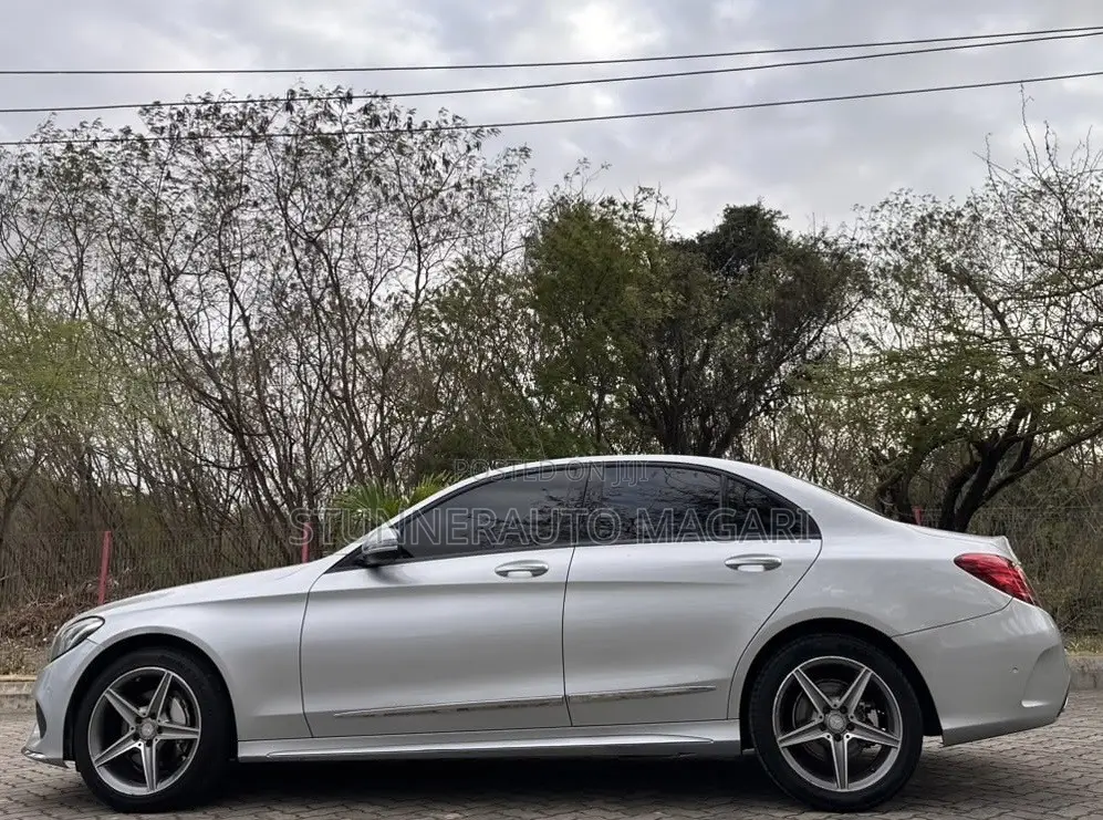 Mercedes-Benz C200 2015 Silver
