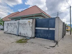 Furnished 4bdrm Bungalow in Kitunda for sale