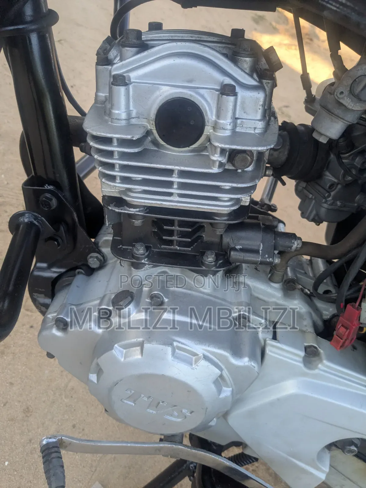 TVS HLX 125 2025 Black