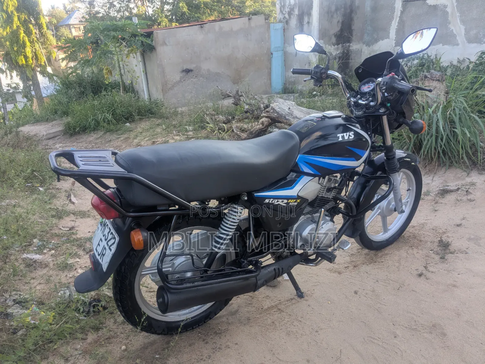 TVS HLX 125 2025 Black