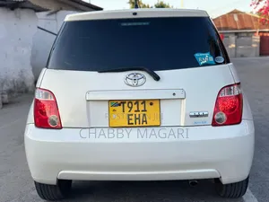 Toyota IST 2006 Pearl