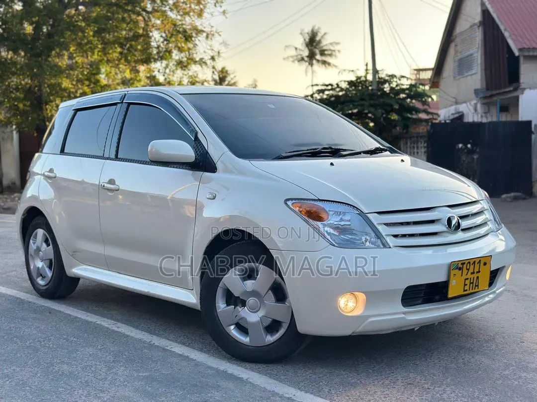 Toyota IST 2006 Pearl
