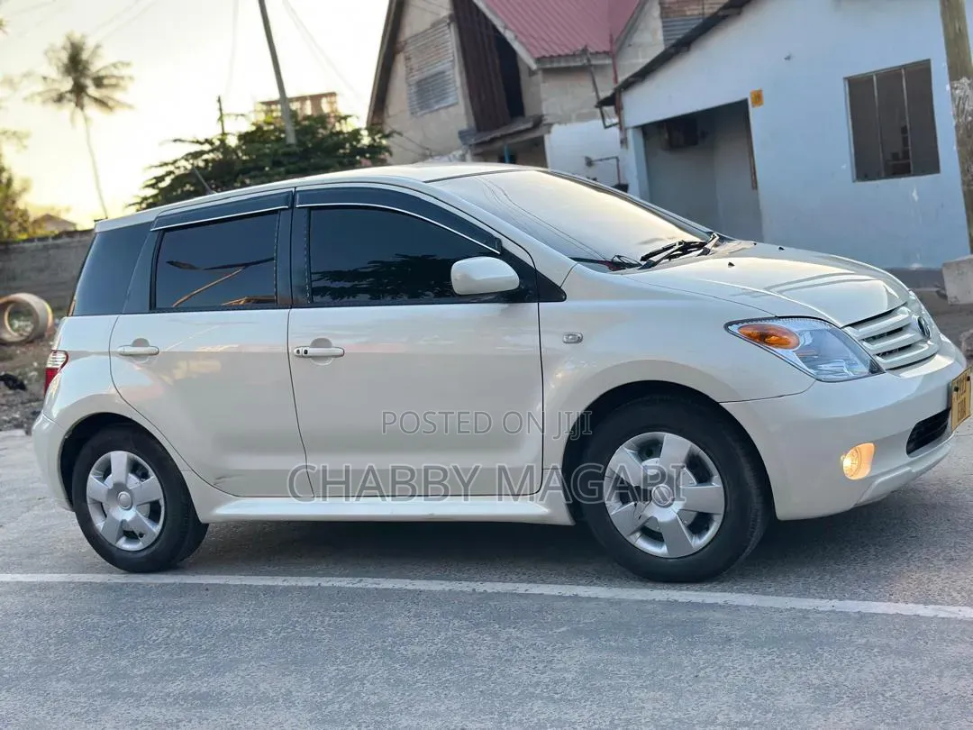 Toyota IST 2006 Pearl