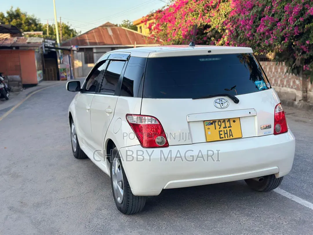 Toyota IST 2006 Pearl