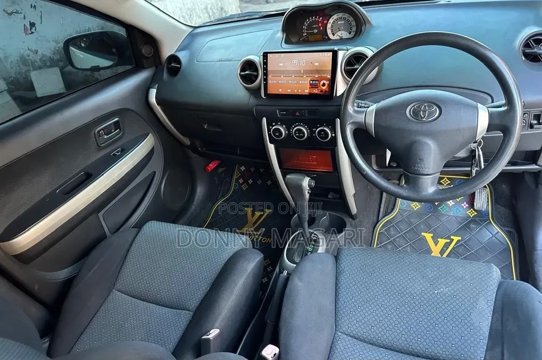 Toyota IST 2006 White