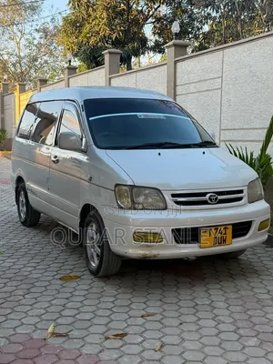 Toyota Noah 2001 White