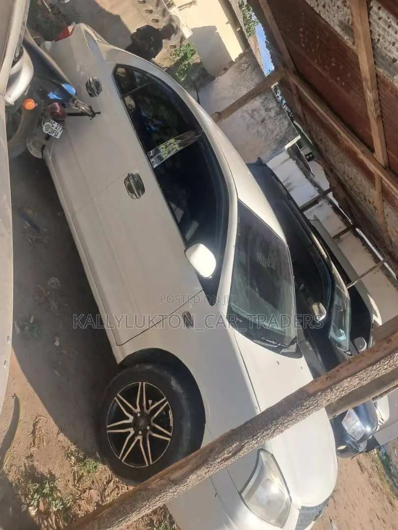 Toyota Premio 2006 White