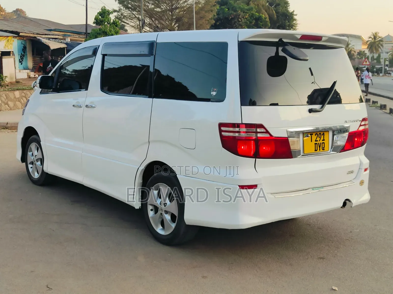 Toyota Alphard 2006 White