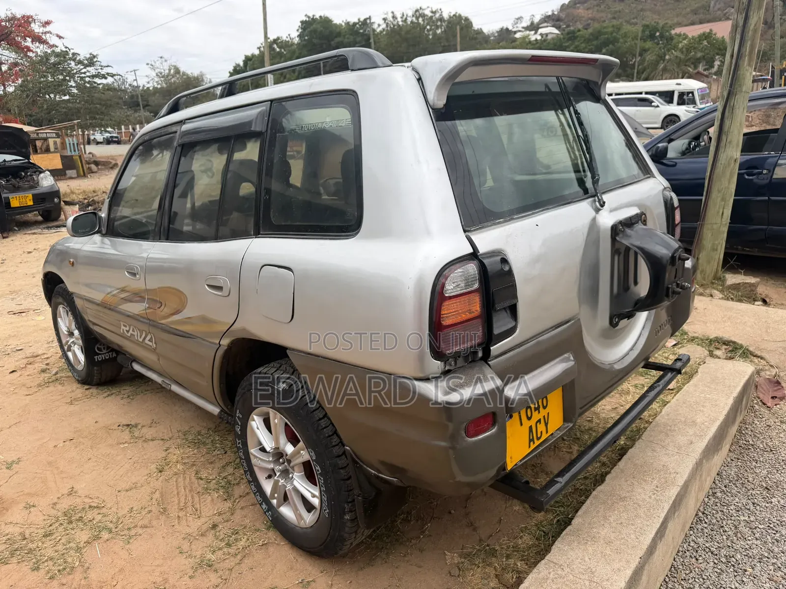 Toyota RAV4 1999 Silver