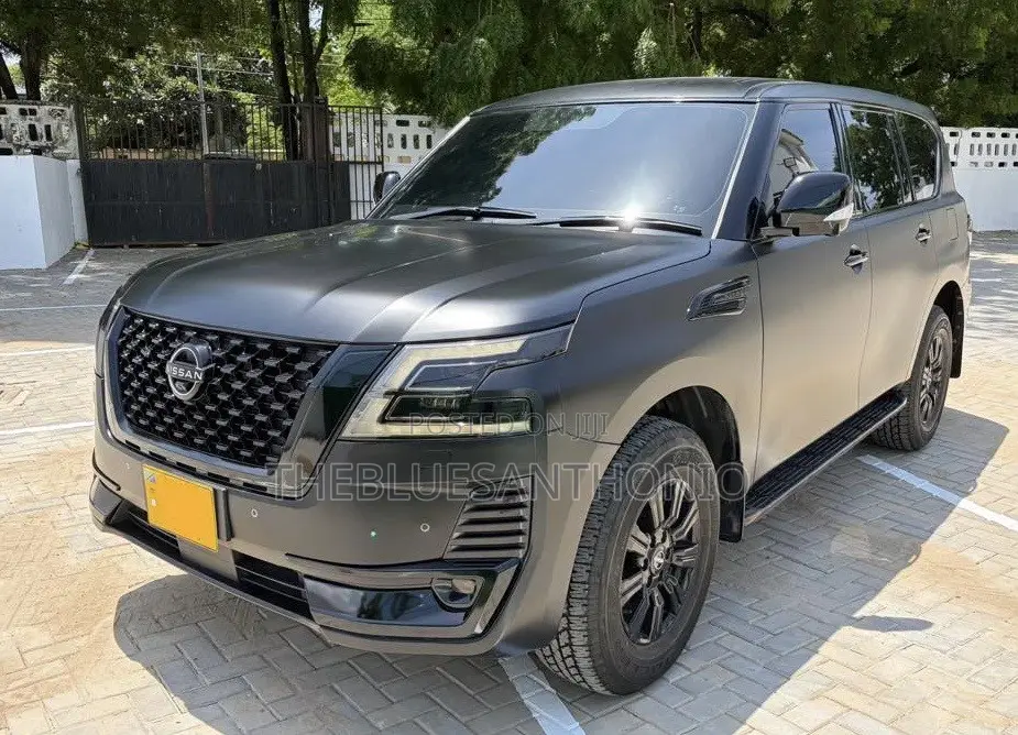 Nissan Patrol 2023 Black