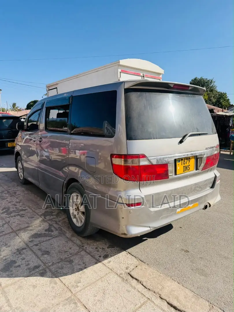 Toyota Alphard 2.4 Hybrid AWD 2006 Silver