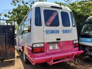 Toyota Coaster 2000
