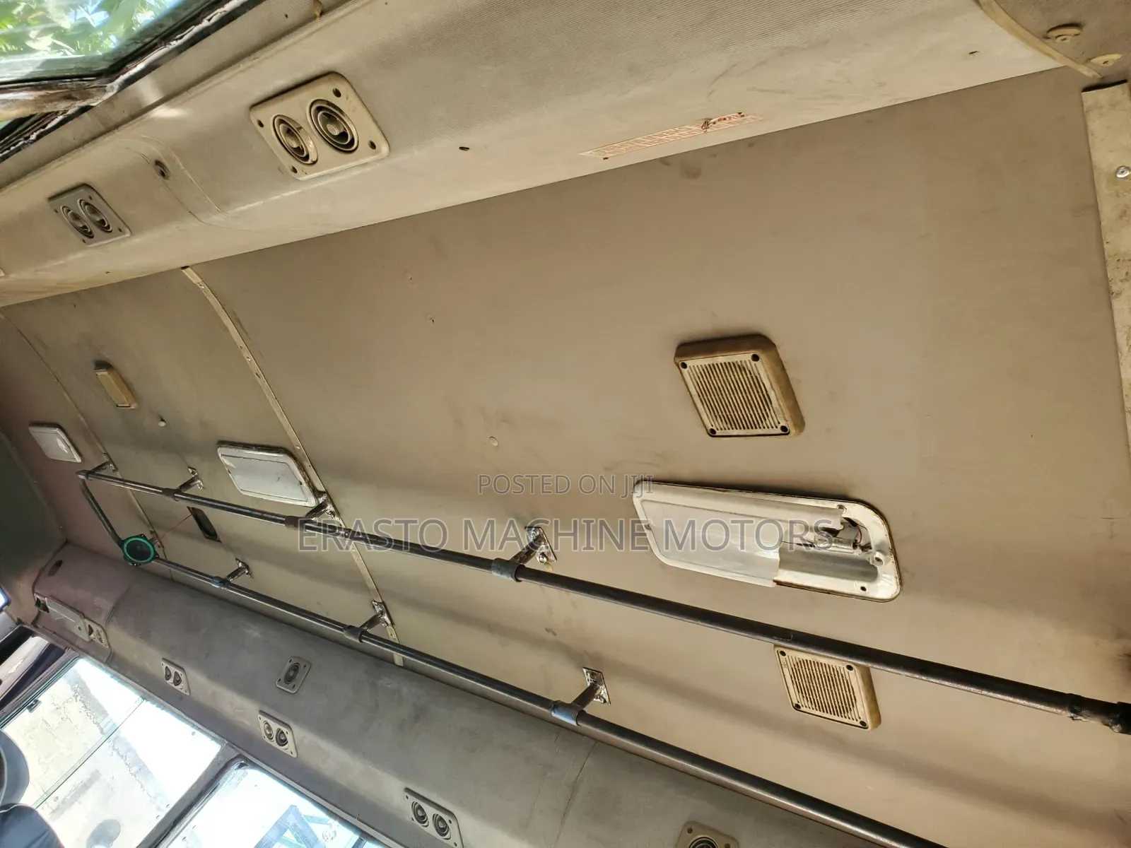 Toyota Coaster 2000