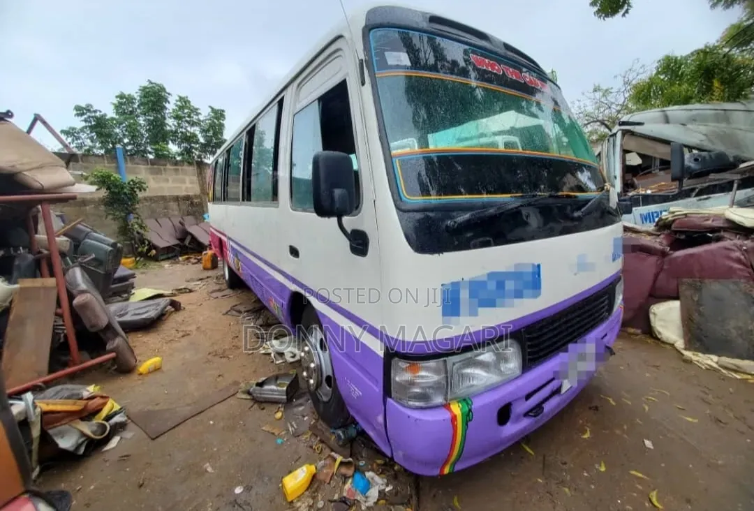 Toyota Coaster 2000 White