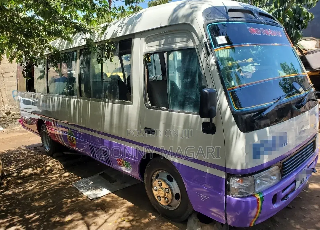 Toyota Coaster 2000 White