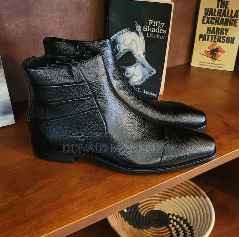 Men Leather Chelsea Boots - Official