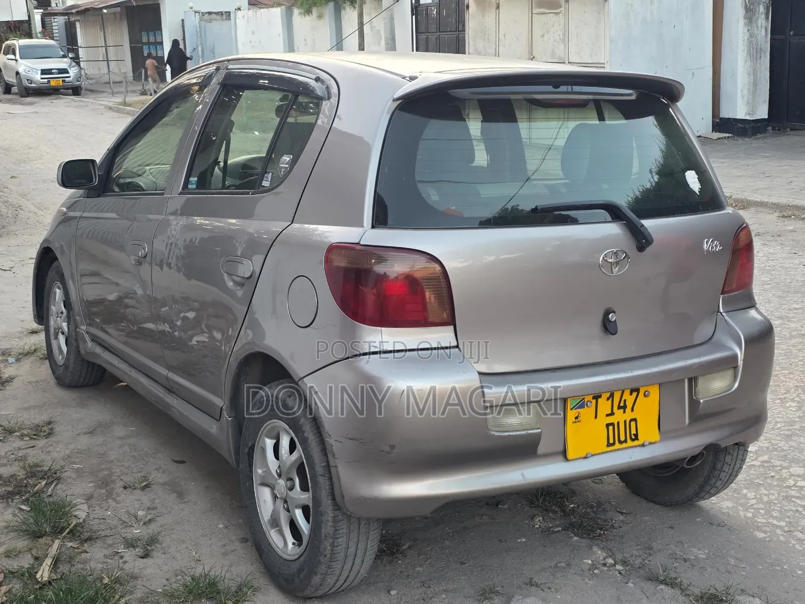 Toyota Vitz 2004 Gray