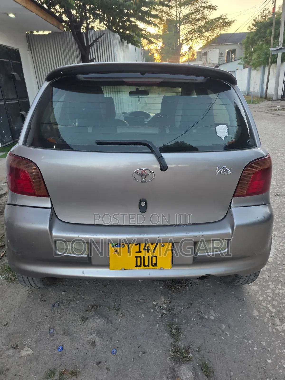 Toyota Vitz 2004 Gray