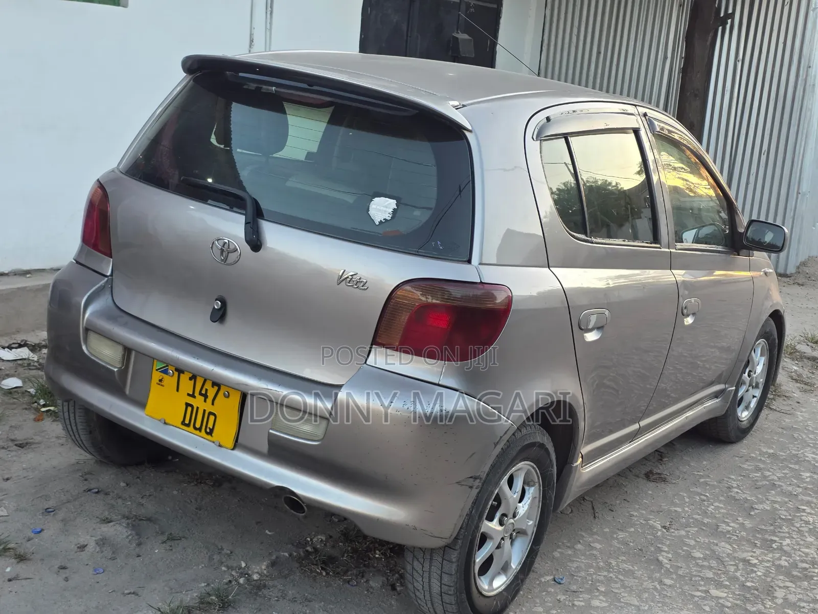 Toyota Vitz 2004 Gray
