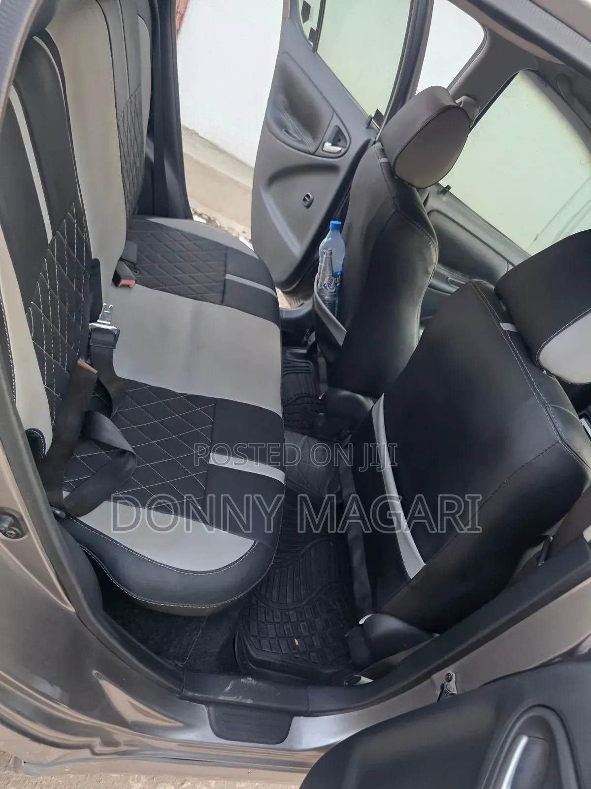 Toyota Vitz 2004 Gray