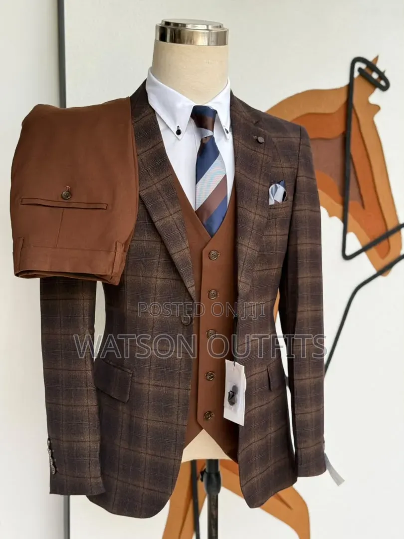 5 Colours Men's Suits New and Original Modern Design