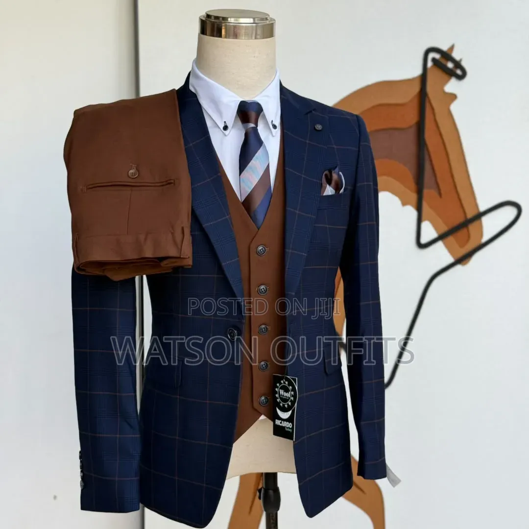 5 Colours Men's Suits New and Original Modern Design