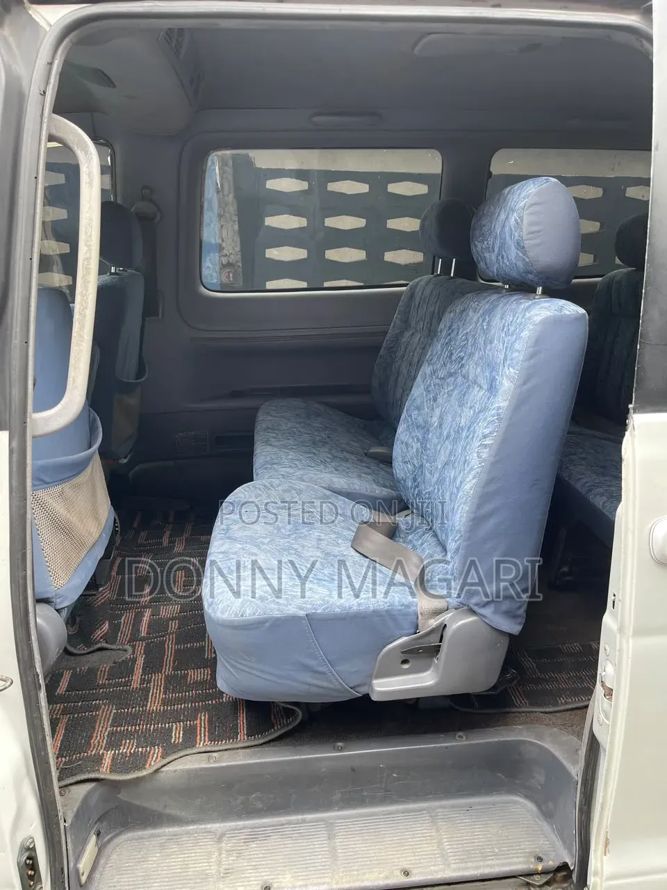 Toyota Noah 2001 White