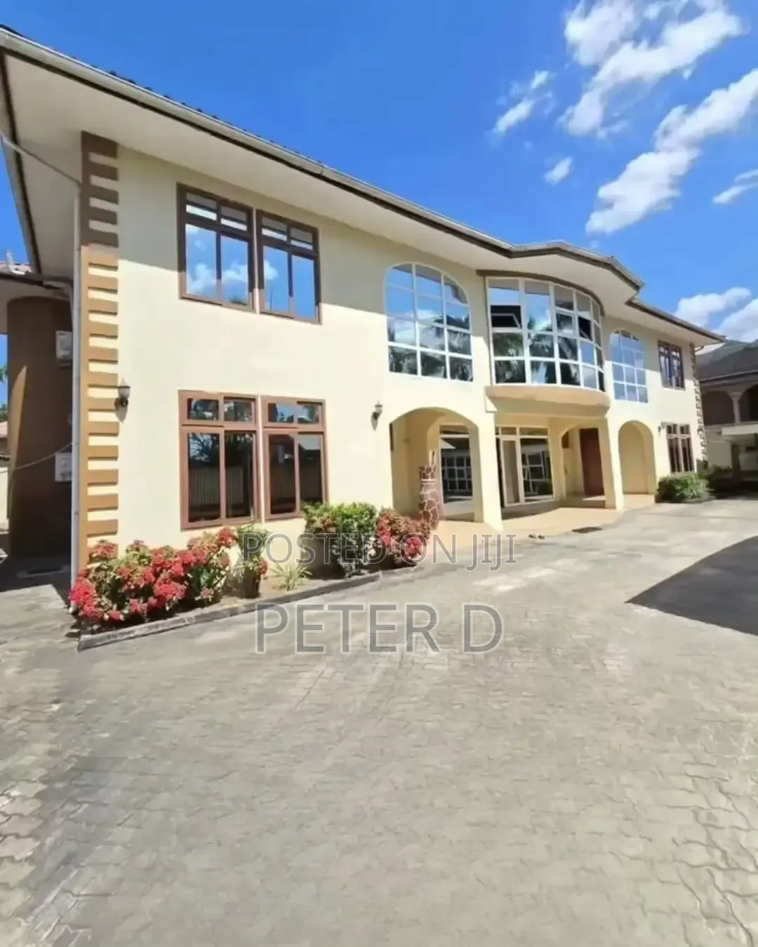 14bdrm House in Mikocheni for rent
