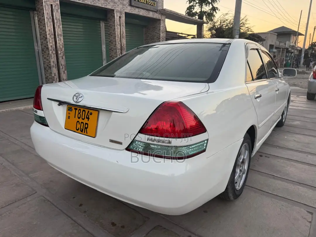 Toyota Mark II 2004 White