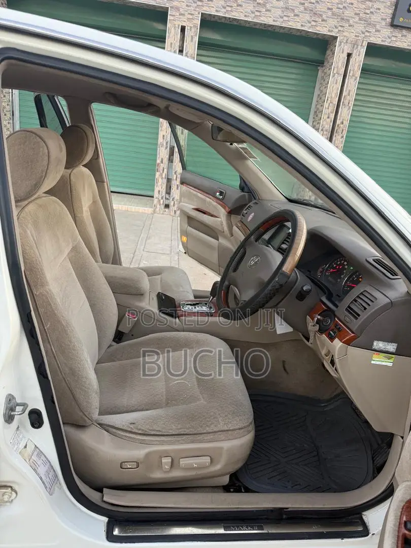 Toyota Mark II 2004 White