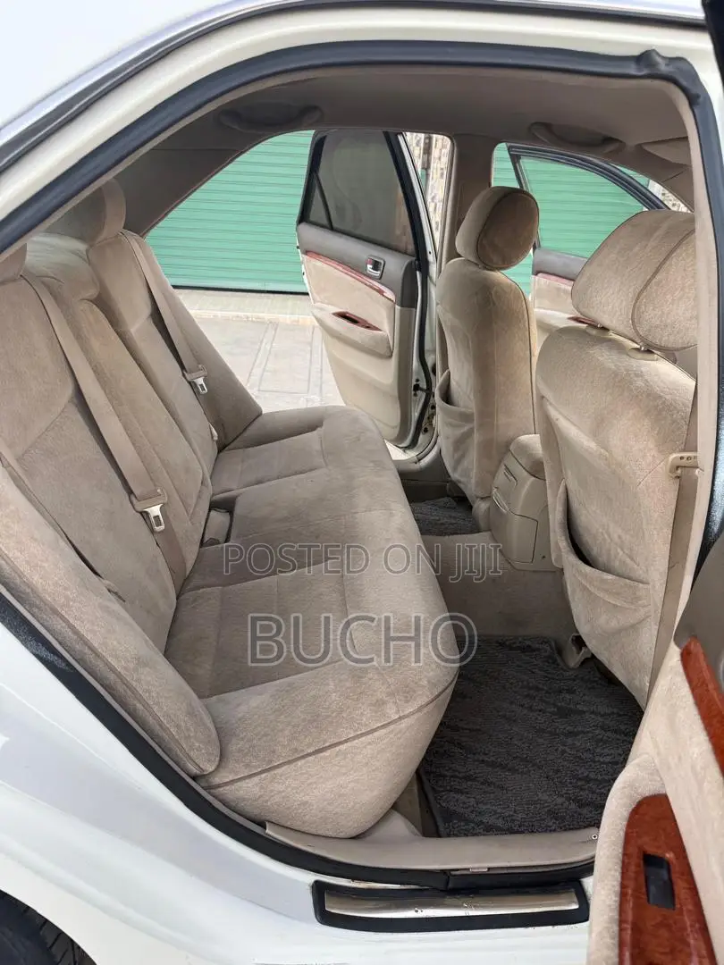 Toyota Mark II 2004 White