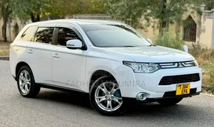 Mitsubishi Outlander 2015 White
