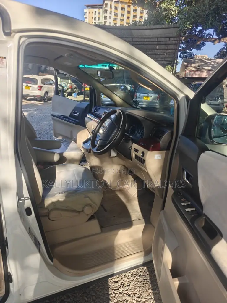 Toyota Alphard 2011 White
