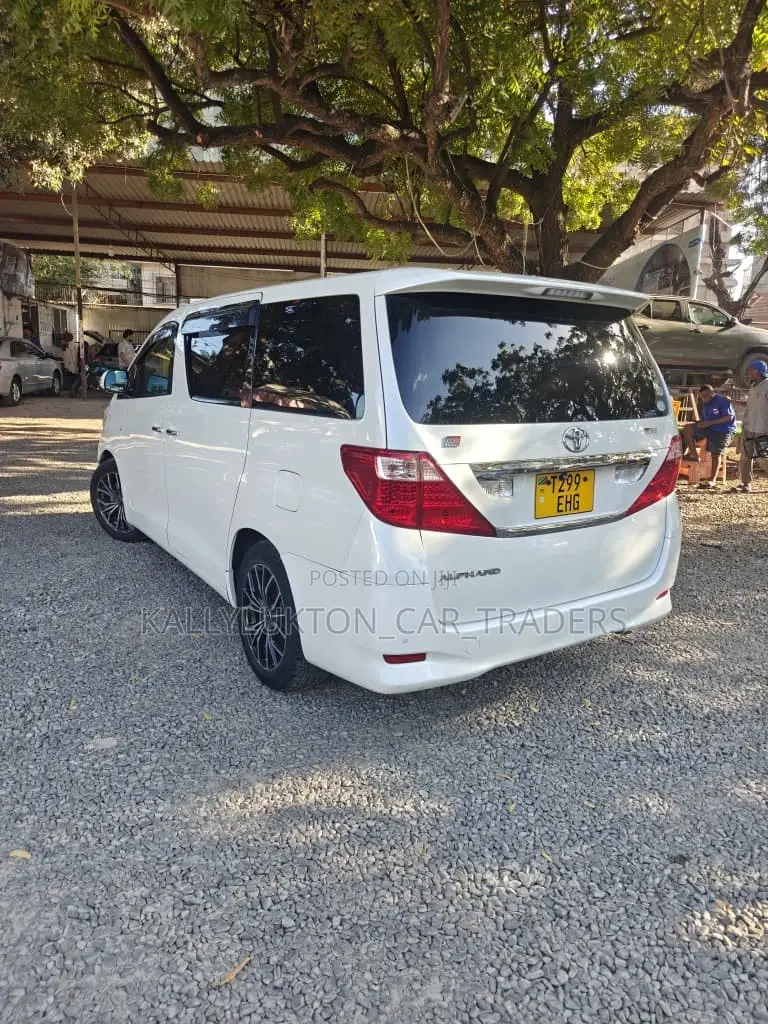 Toyota Alphard 2011 White