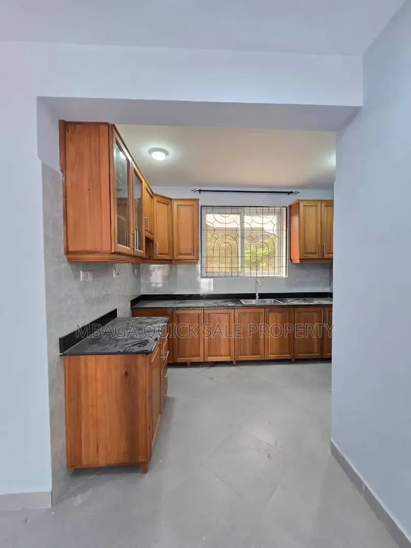 3bdrm Apartment in Bahari Beach, Kunduchi for rent