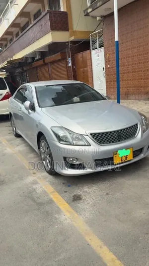 Toyota Crown 2009 Silver