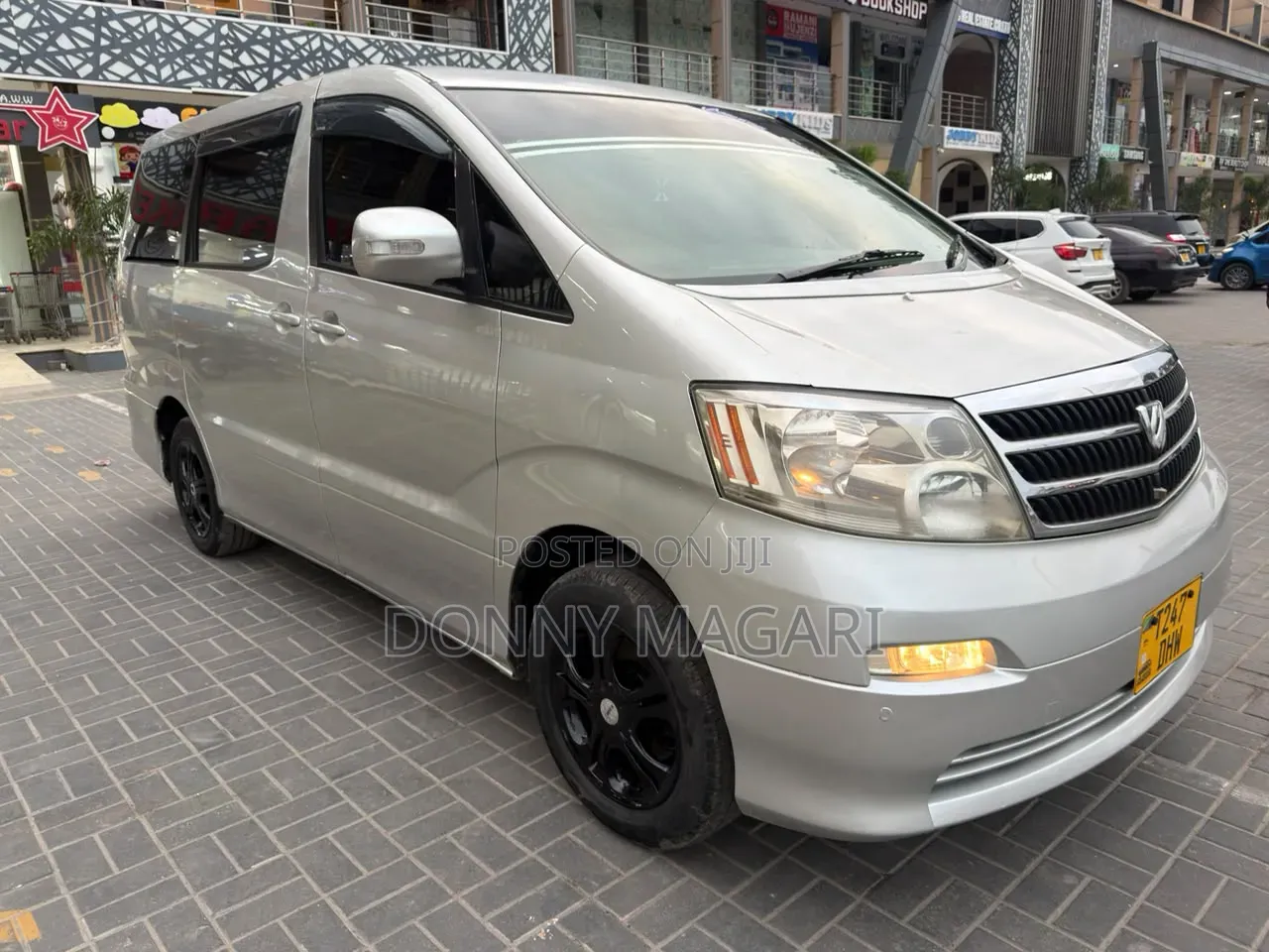 Toyota Alphard 2.4 Petrol AWD 2004 Silver