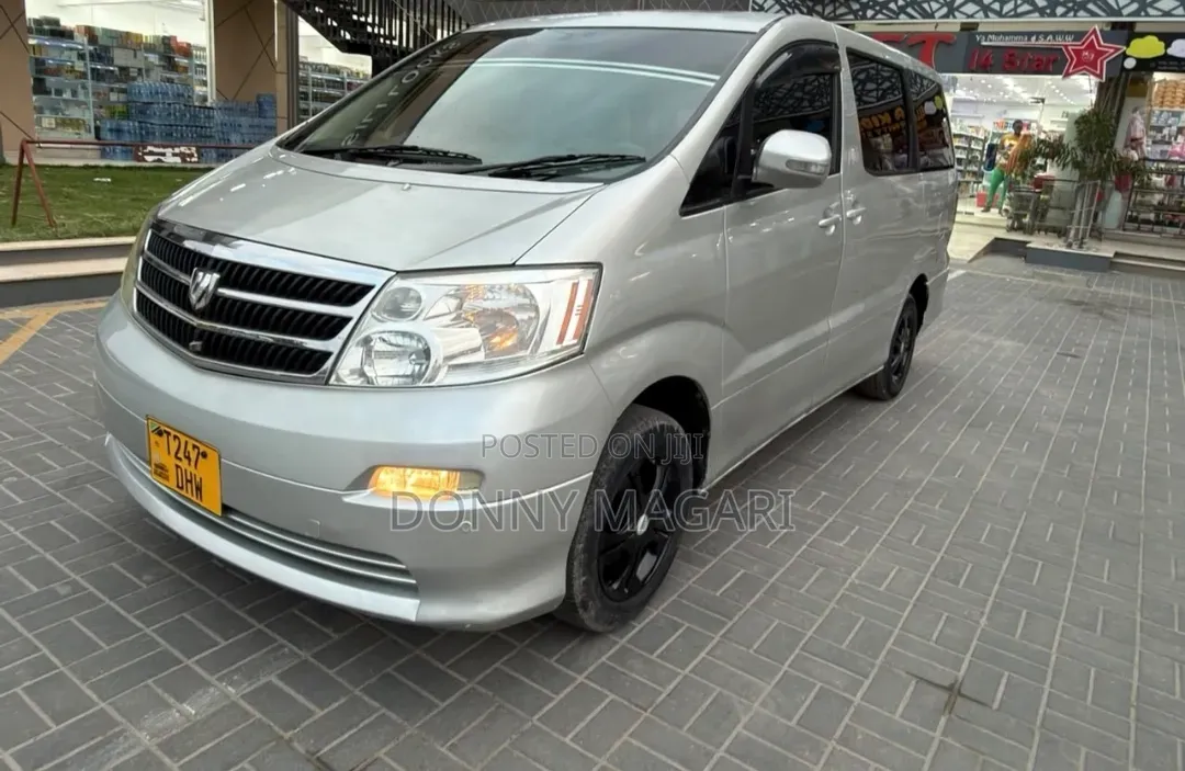 Toyota Alphard 2.4 Petrol AWD 2004 Silver