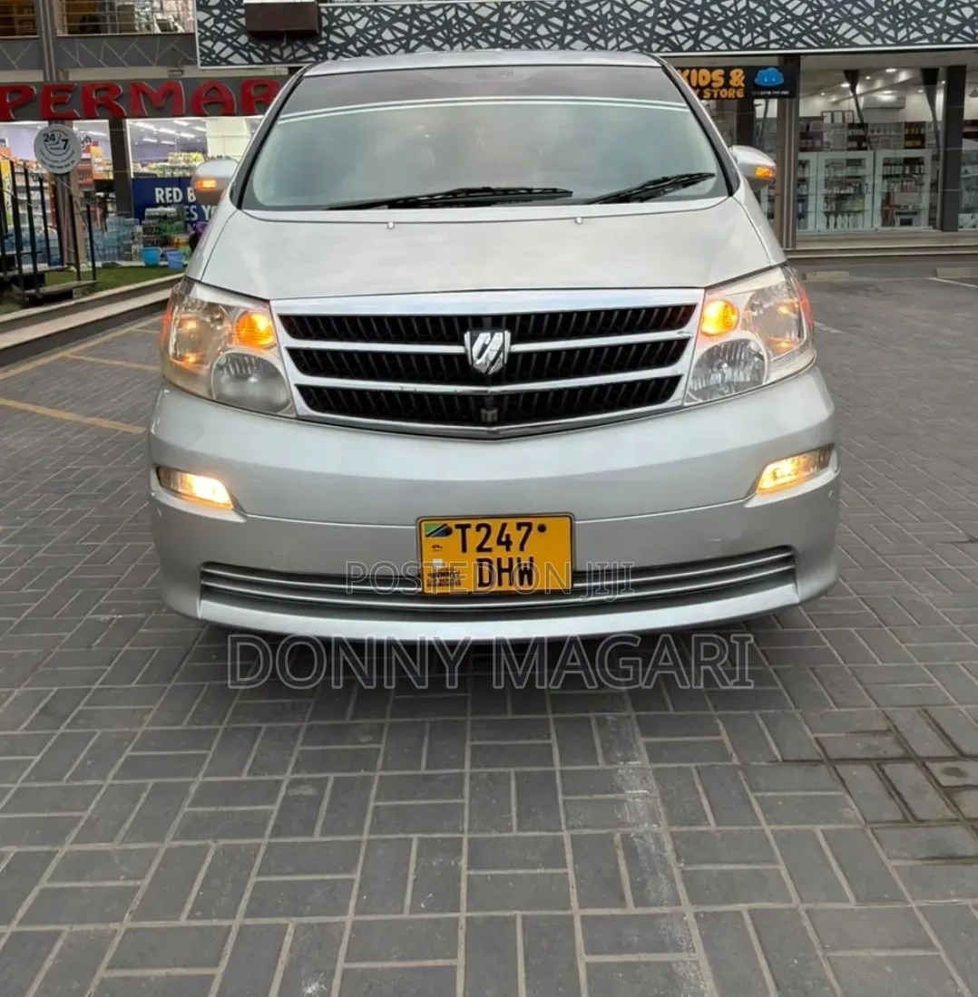 Toyota Alphard 2.4 Petrol AWD 2004 Silver