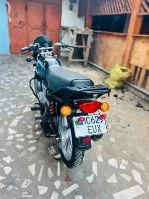 Bajaj Boxer 125 2025 Black