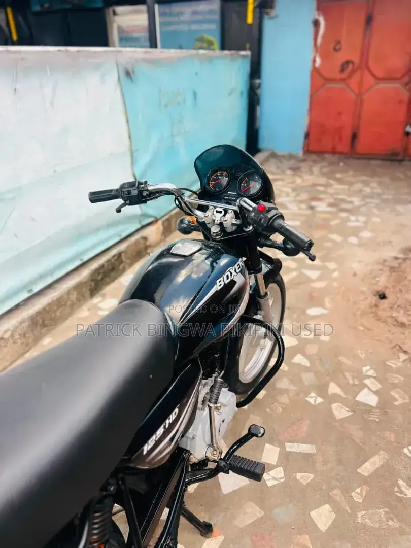 Bajaj Boxer 125 2025 Black