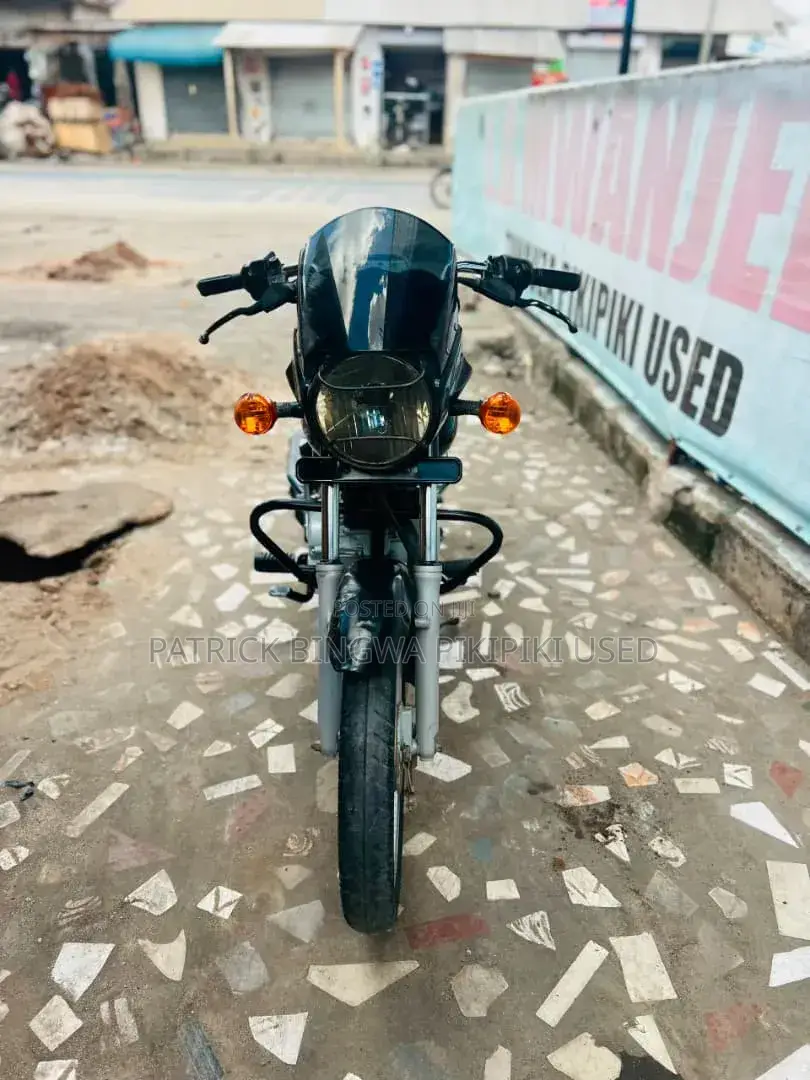 Bajaj Boxer 125 2025 Black