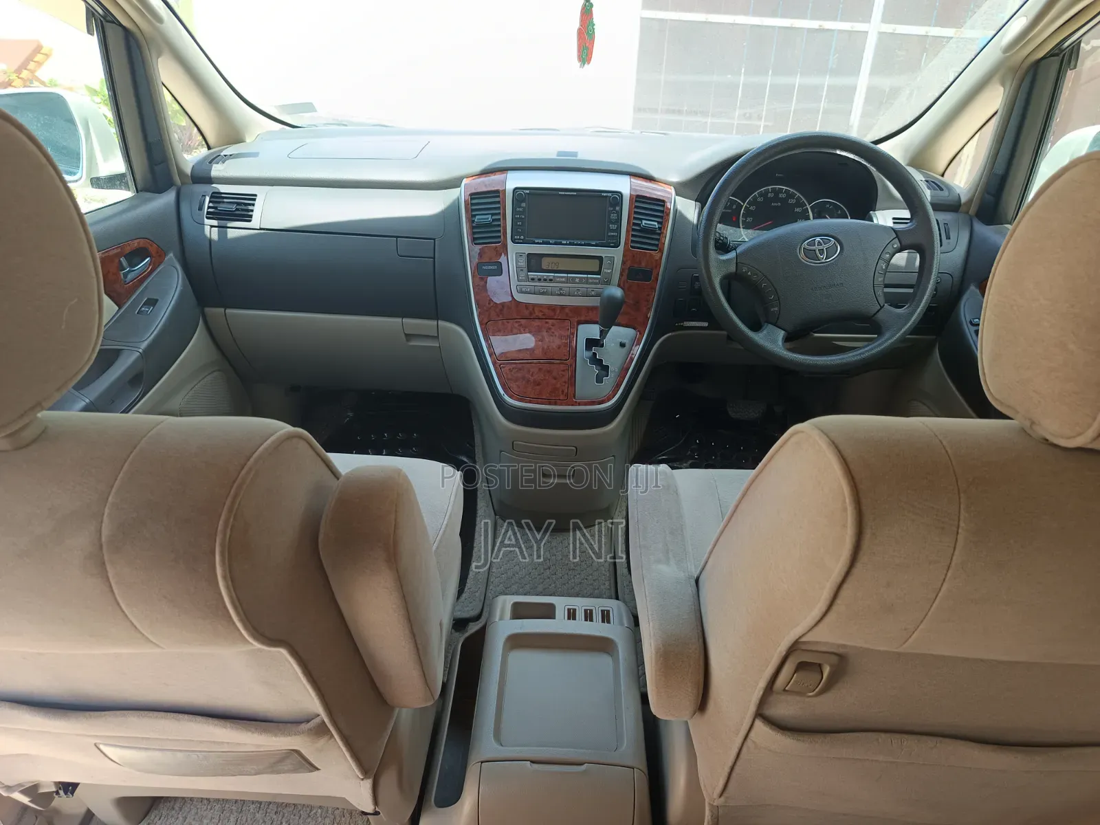 Toyota Alphard 2004 White