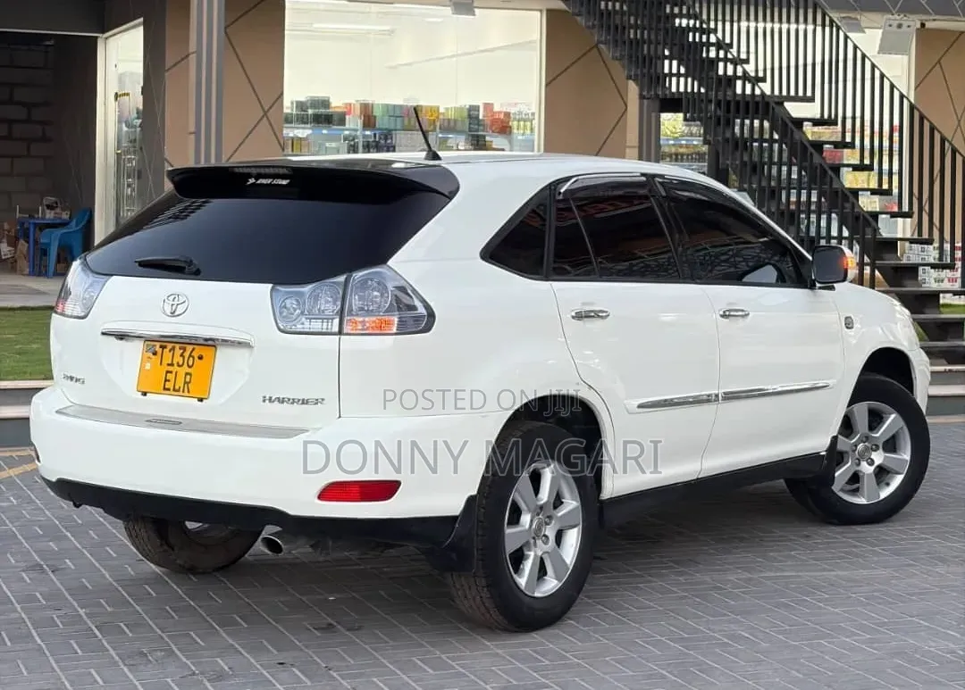 Toyota Harrier 2008 White